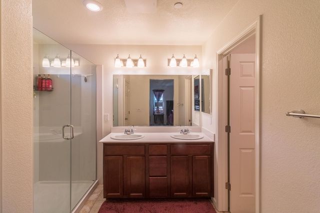 130 Bywell Bridge Cir, Sacramento, CA 95823