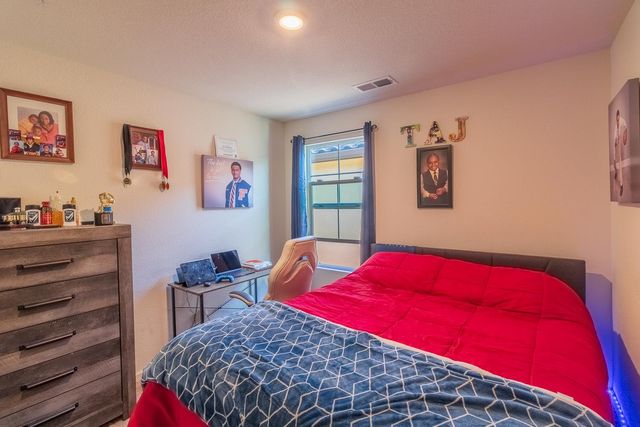 130 Bywell Bridge Cir, Sacramento, CA 95823