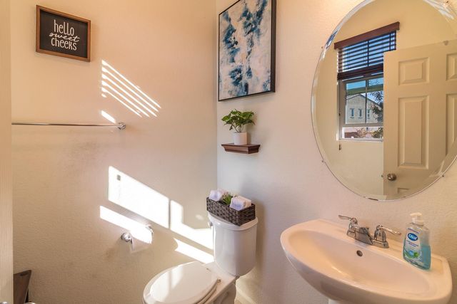 130 Bywell Bridge Cir, Sacramento, CA 95823