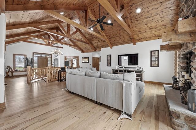 1321 NE Hickory Hollow Road, Solon, IA 52333