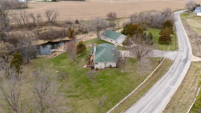 1321 NE Hickory Hollow Road, Solon, IA 52333