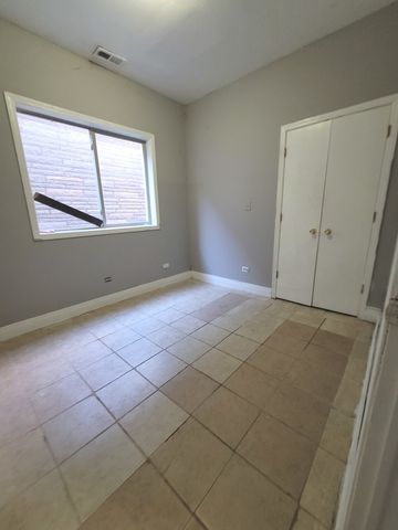 7947 S Escanaba Avenue 1, Chicago, IL 60617