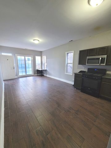 7947 S Escanaba Avenue 1, Chicago, IL 60617