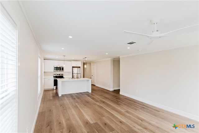 404 Bridge Street, Cuero, TX 77954