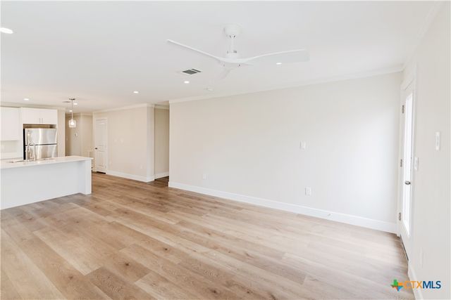 404 Bridge Street, Cuero, TX 77954