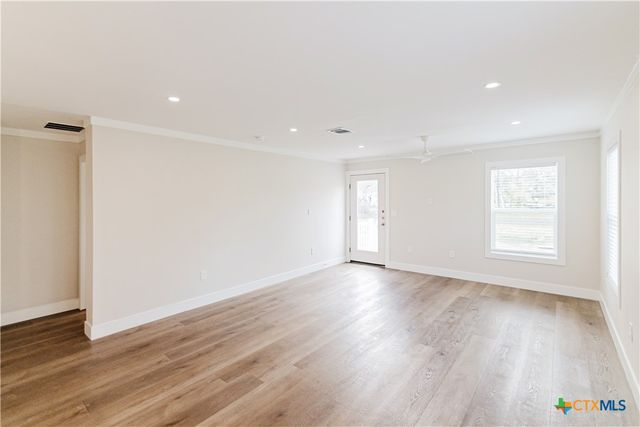 404 Bridge Street, Cuero, TX 77954