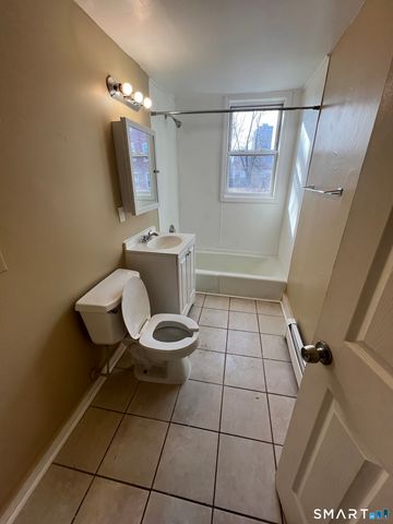 32 Bedford Street A, Hartford, CT 06120