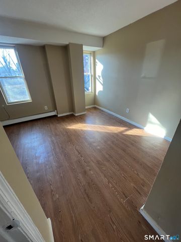 32 Bedford Street A, Hartford, CT 06120