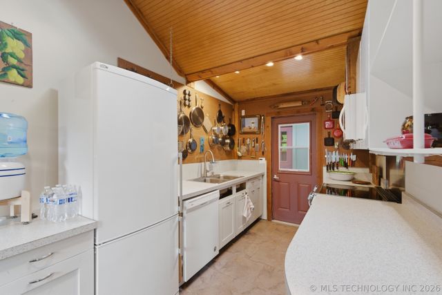 6504 463 Road, Hulbert, OK 74441