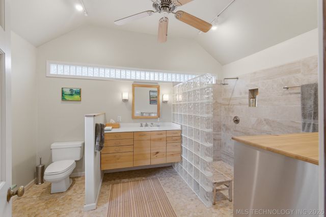 6504 463 Road, Hulbert, OK 74441
