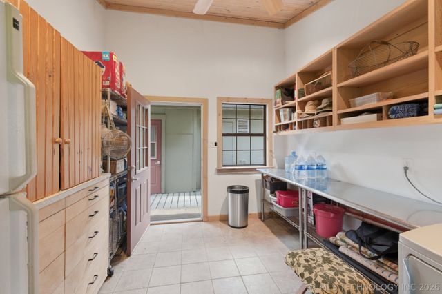 6504 463 Road, Hulbert, OK 74441