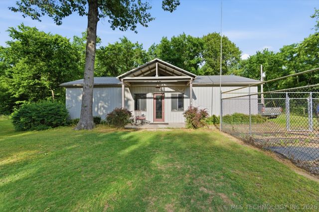 6504 463 Road, Hulbert, OK 74441