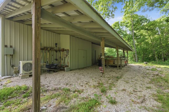 6504 463 Road, Hulbert, OK 74441