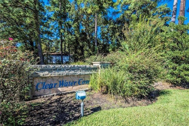 121 Clear Water Street W, Montgomery, TX 77356