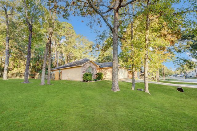 121 Clear Water Street W, Montgomery, TX 77356