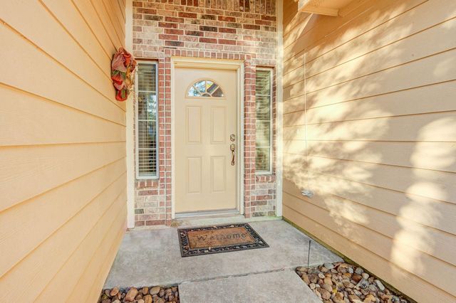 121 Clear Water Street W, Montgomery, TX 77356