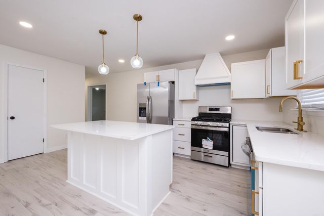 2215 Coors Drive, North Little Rock, AR 72218
