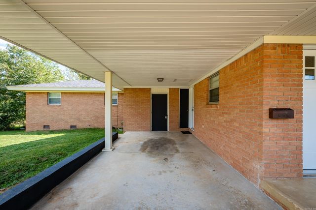 2215 Coors Drive, North Little Rock, AR 72218