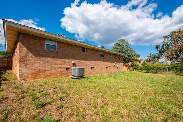 2215 Coors Drive, North Little Rock, AR 72218