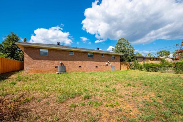 2215 Coors Drive, North Little Rock, AR 72218