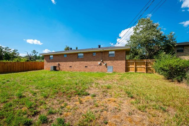 2215 Coors Drive, North Little Rock, AR 72218