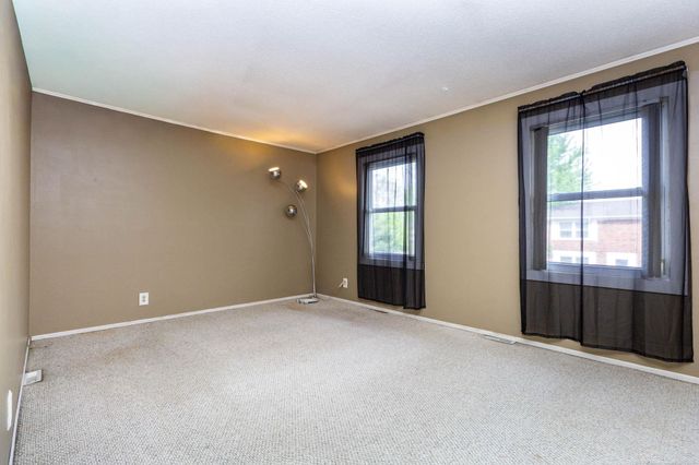 13281 Lake Pointe Boulevard, Van Buren Twp, MI 48111
