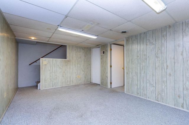 13281 Lake Pointe Boulevard, Van Buren Twp, MI 48111