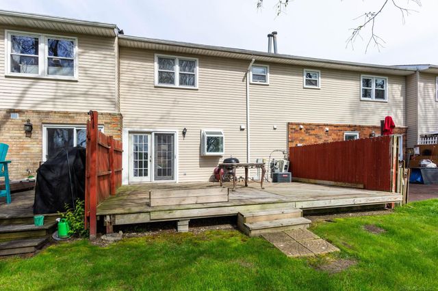 13281 Lake Pointe Boulevard, Van Buren Twp, MI 48111