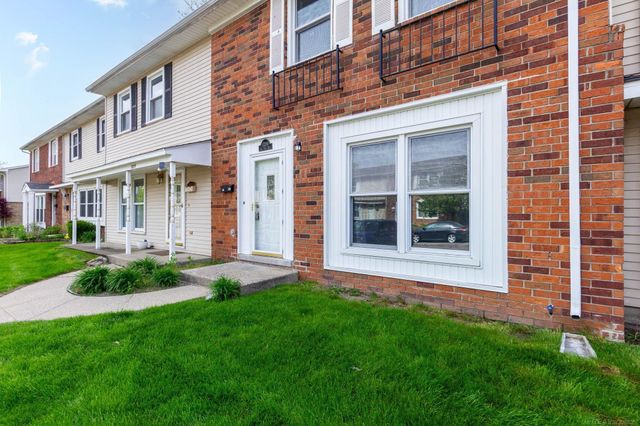 13281 Lake Pointe Boulevard, Van Buren Twp, MI 48111