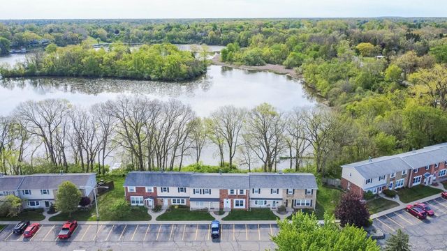 13281 Lake Pointe Boulevard, Van Buren Twp, MI 48111