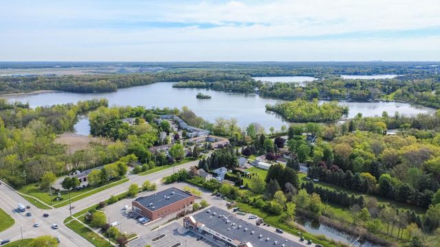 13281 Lake Pointe Boulevard, Van Buren Twp, MI 48111