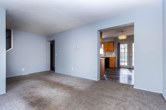13281 Lake Pointe Boulevard, Van Buren Twp, MI 48111