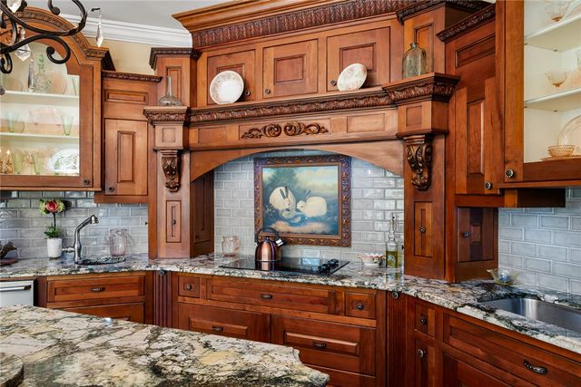 246 E Waters Edge Lane, West Union, SC 29696