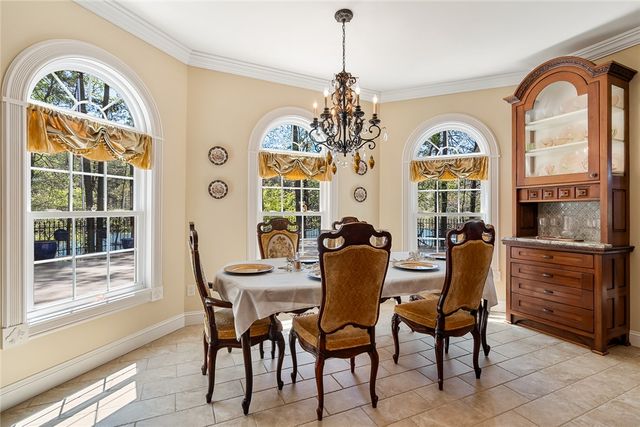 246 E Waters Edge Lane, West Union, SC 29696