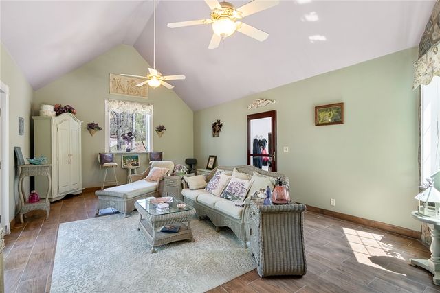 246 E Waters Edge Lane, West Union, SC 29696