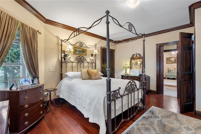 246 E Waters Edge Lane, West Union, SC 29696