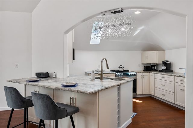 246 E Waters Edge Lane, West Union, SC 29696