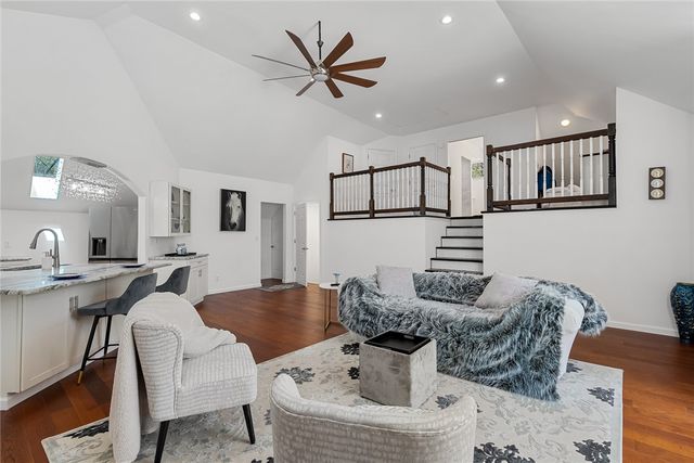 246 E Waters Edge Lane, West Union, SC 29696