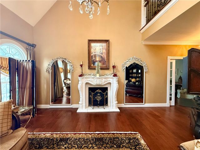 246 E Waters Edge Lane, West Union, SC 29696