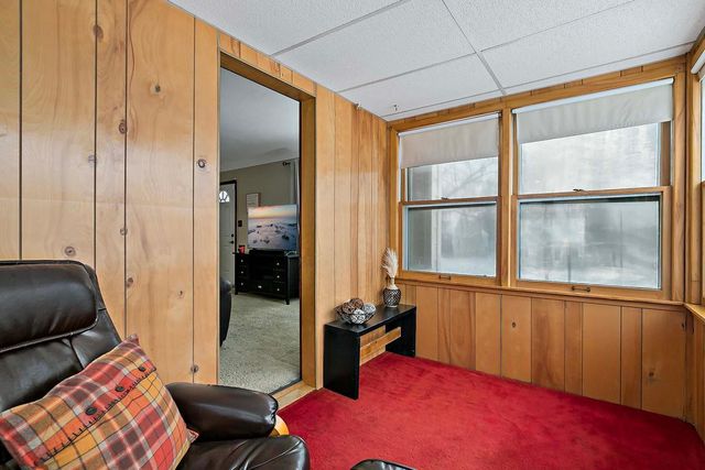 1926 Flandrau Street N, Maplewood, MN 55109