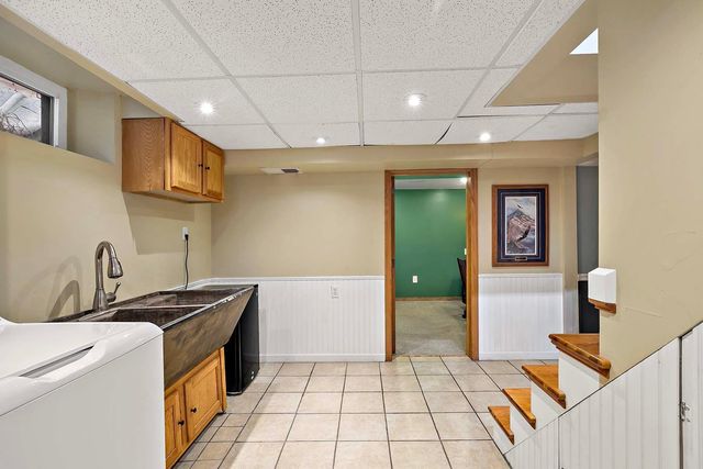 1926 Flandrau Street N, Maplewood, MN 55109