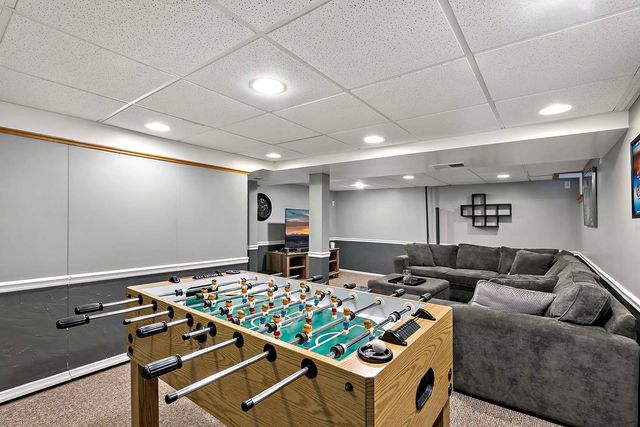 1926 Flandrau Street N, Maplewood, MN 55109