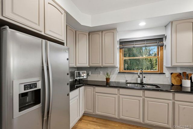 2066 Washington Avenue, Seaford, NY 11783
