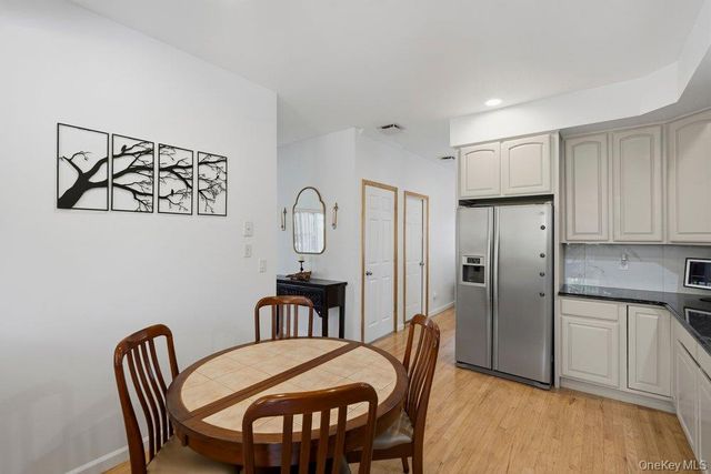 2066 Washington Avenue, Seaford, NY 11783