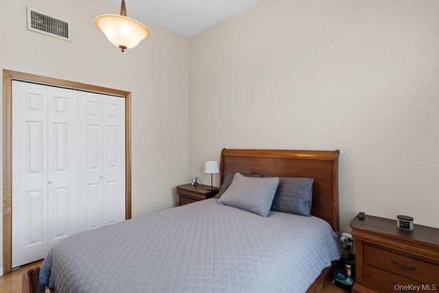 2066 Washington Avenue, Seaford, NY 11783