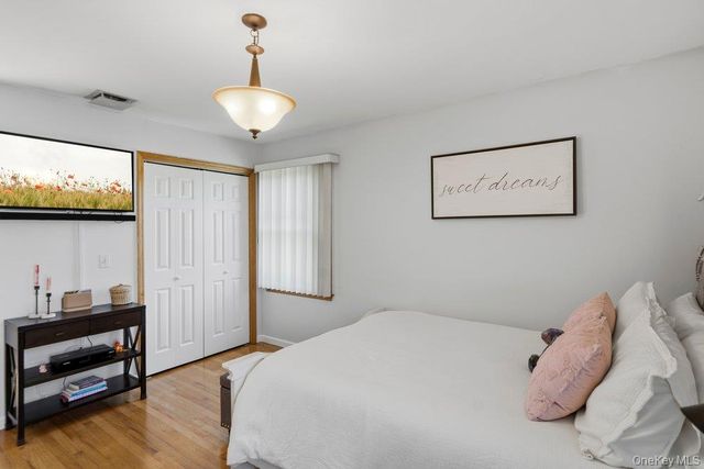 2066 Washington Avenue, Seaford, NY 11783