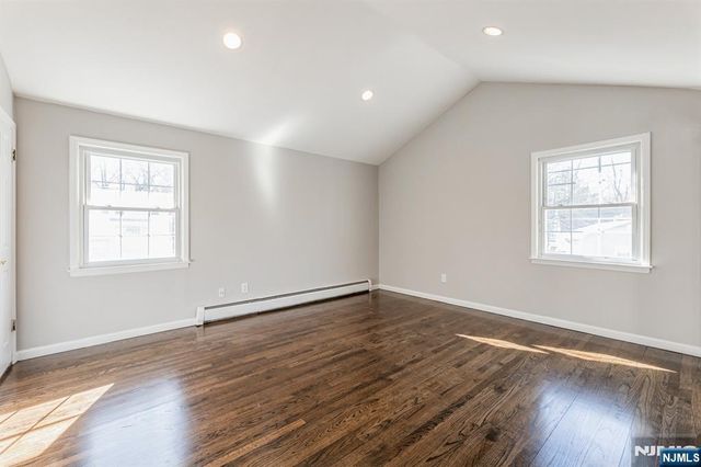 562 Franklin Avenue, Franklin Lakes, NJ 07417