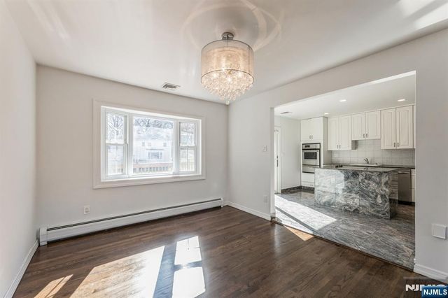 562 Franklin Avenue, Franklin Lakes, NJ 07417