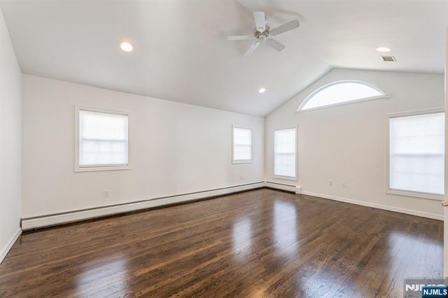 562 Franklin Avenue, Franklin Lakes, NJ 07417