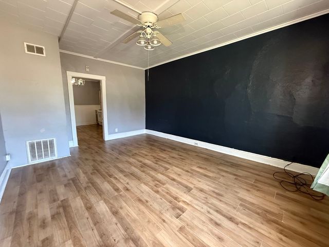 19 W 36th Place, Steger, IL 60475
